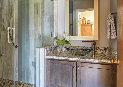 Glendale Contemporary Bathroom