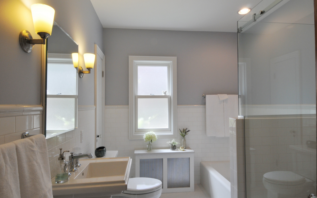 Shorewood Classic Style Bathroom
