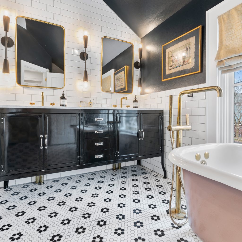 Milwaukee's best Kitchen and Bathroom remodeler