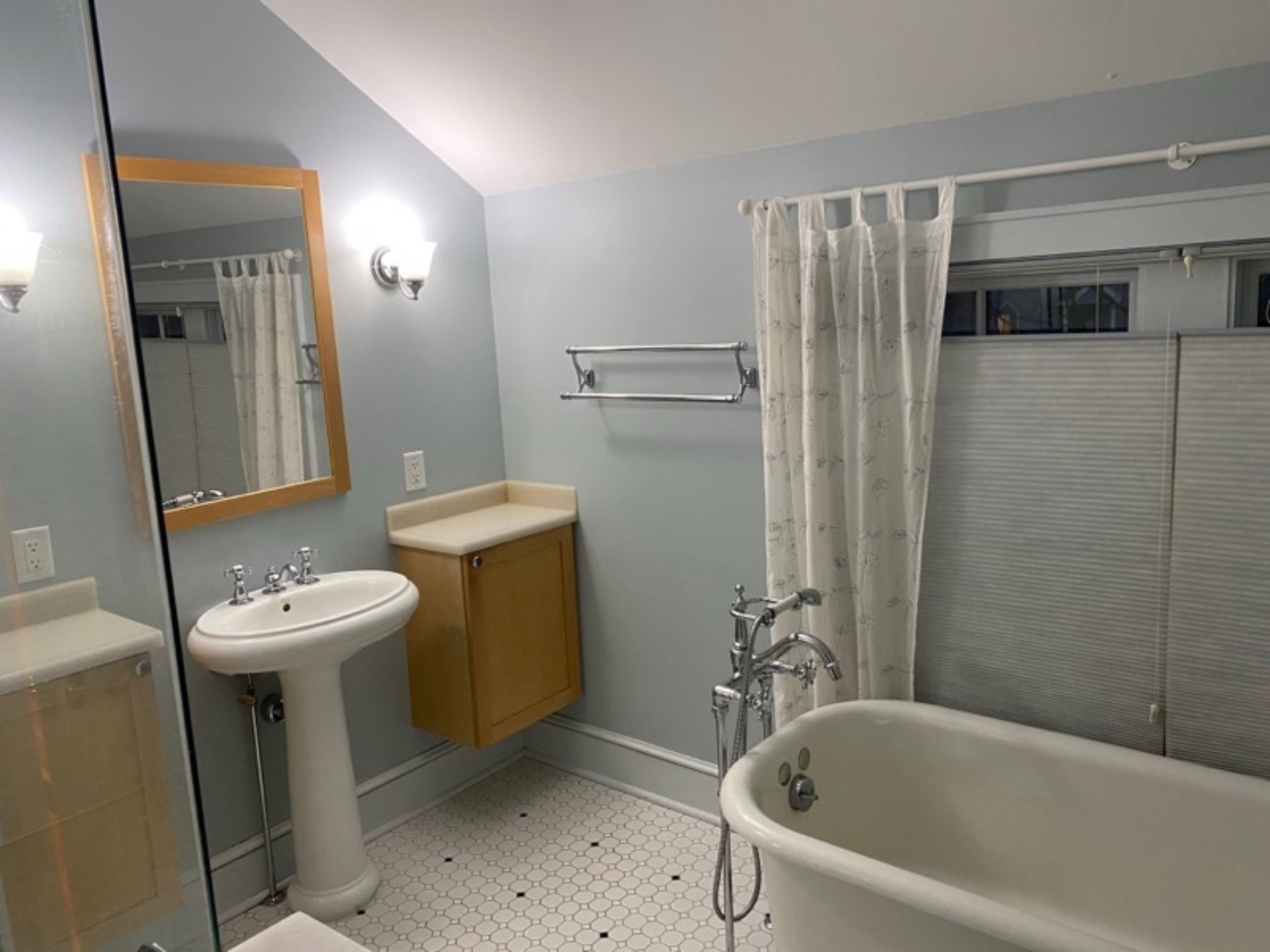 Bayview Bathroom Remodel - DesignTechRemodeling -Bath 2