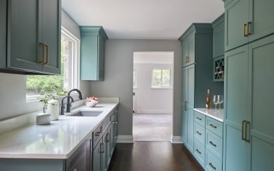 Custom vs. Prefab Kitchen Cabinets: Which is better?